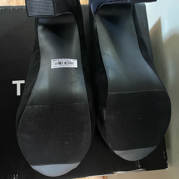 TORRID BNWT black platform peep toe heel - Picture 6 of 6